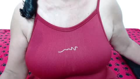 Snapshot of elizabethmiler chatting on 06-12-26, 03:27 ElizabethMiler online show from 06-12-26, 03:27