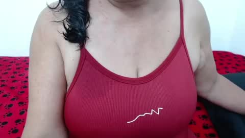 Snapshot of elizabethmiler chatting on 07-04-26, 03:02 ElizabethMiler online show from 07-04-26, 03:02