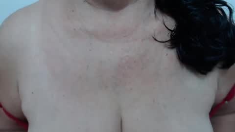 Snapshot of elizabethmiler chatting on 07-15-26, 05:07 ElizabethMiler online show from 07-15-26, 05:07