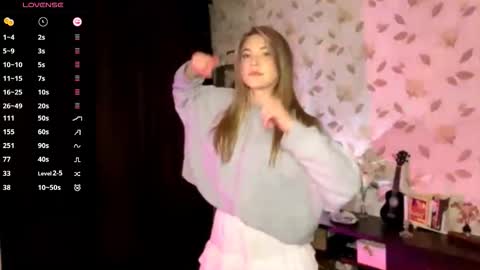 Mia online show from 02-01-26, 05:33