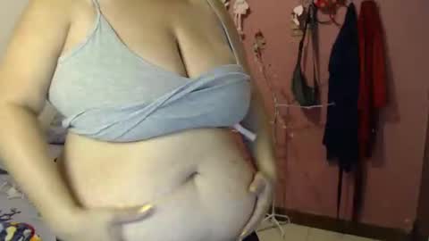 Snapshot of elizabethtaylor1 chatting on 01-06-25, 10:57 Elizabeth online show from 01-06-25, 10:57