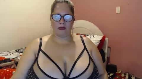 Snapshot of elizabethtaylor1 chatting on 01-16-25, 03:13 Elizabeth online show from 01-16-25, 03:13