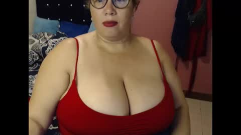 Snapshot of elizabethtaylor1 chatting on 01-24-25, 10:43 Elizabeth online show from 01-24-25, 10:43