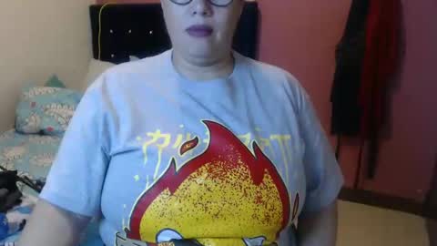 Snapshot of elizabethtaylor1 chatting on 02-25-25, 10:47 Elizabeth online show from 02-25-25, 10:47