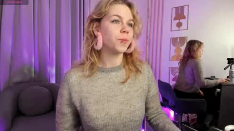 Snapshot of elizabethvane chatting on 06-02-26, 05:42 Elizabeth online show from 06-02-26, 05:42