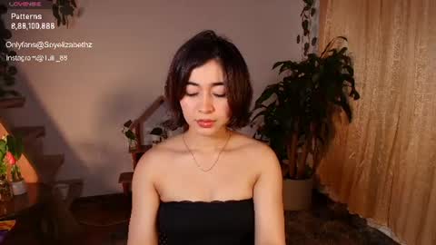 Snapshot of elizabethz chatting on 06-23-26, 01:14 Tuli online show from 06-23-26, 01:14