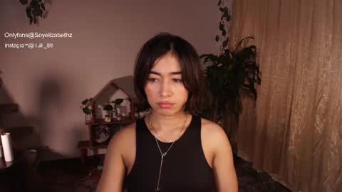 Snapshot of elizabethz chatting on 06-24-26, 01:37 Tuli online show from 06-24-26, 01:37