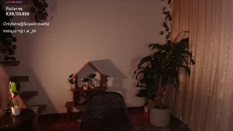 Snapshot of elizabethz chatting on 06-26-26, 01:43 Tuli online show from 06-26-26, 01:43