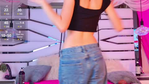 Elizabet online show from 12-04-24, 01:25