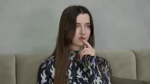 Snapshot of elizabetwilsoon chatting on 01-25-25, 11:44 Elizabet online show from 01-25-25, 11:44