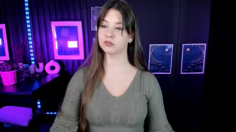 Eliza online show from 12-04-25, 01:20