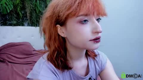 Snapshot of elizanik chatting on 11-26-25, 09:38 Eliza online show from 11-26-25, 09:38