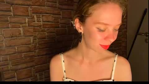 Eliza online show from 07-15-26, 06:35