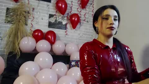   online show from 03-12-25, 05:24