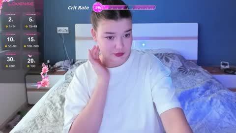 Snapshot of elkapulka chatting on 11-19-25, 07:30 Lina online show from 11-19-25, 07:30