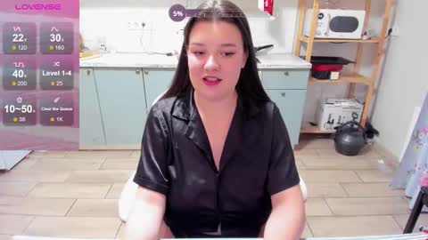 Snapshot of elkapulka chatting on 12-14-25, 10:47 Lina online show from 12-14-25, 10:47