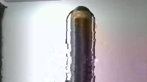 Snapshot of elkinjose182112 chatting on 09-21-25, 07:10 elkinjose182112 online show from 09-21-25, 07:10