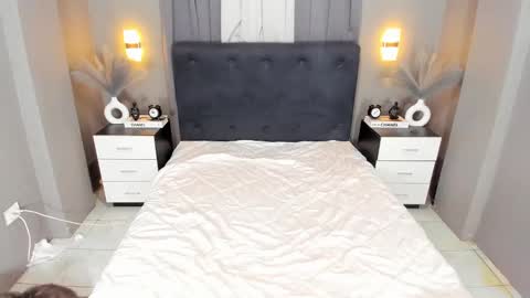 Snapshot of ella______ chatting on 12-01-24, 09:15 Ella online show from 12-01-24, 09:15