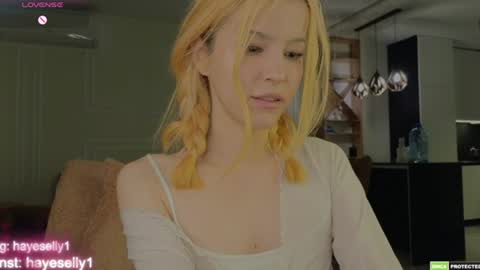 Snapshot of ella_hayes chatting on 06-30-26, 12:55 Ella NEXT STREAM 1TH DECEMBER 1200 - 0800 AM AT MOSCOW TIME online show from 06-30-26, 12:55