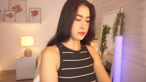 ELLA OWEN online show from 11-01-25, 02:52