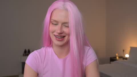 Ella online show from 04-09-26, 06:46