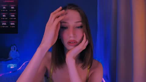 ellaamber online show from 04-14-26, 08:20