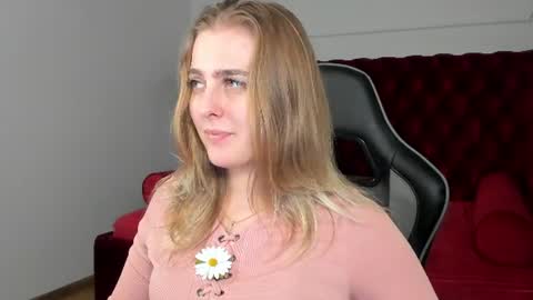 EllaBells online show from 06-28-26, 05:02