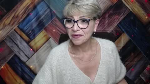 Snapshot of ellabonito chatting on 10-03-25, 05:59 EllaBonito online show from 10-03-25, 05:59