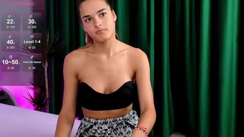 Ella online show from 06-26-26, 07:07