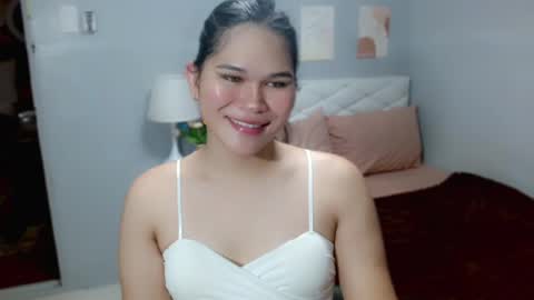 Snapshot of ellaford chatting on 06-18-26, 04:57 EllaFord online show from 06-18-26, 04:57