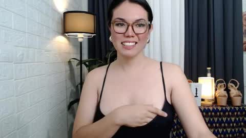 CINDERELLA online show from 04-17-26, 01:41