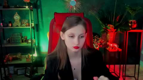 Snapshot of ellahorton chatting on 02-28-25, 12:31 Ella online show from 02-28-25, 12:31