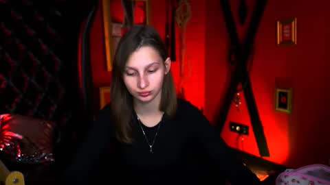 Ella online show from 11-09-25, 10:13