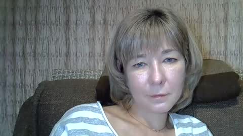 ellajohnsonx online show from 12-19-24, 08:55