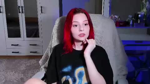 Snapshot of ellales chatting on 06-12-26, 08:46 ellales online show from 06-12-26, 08:46