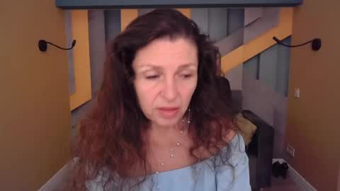Snapshot of ellalongs chatting on 06-12-26, 11:20 EllaLongs online show from 06-12-26, 11:20