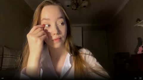 Snapshot of ellamenas chatting on 10-12-25, 06:29 Ella online show from 10-12-25, 06:29