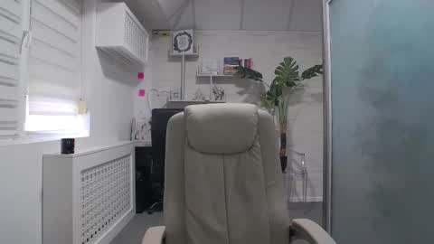            online show from 09-28-25, 08:09