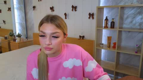 ellamilla online show from 12-26-24, 08:28