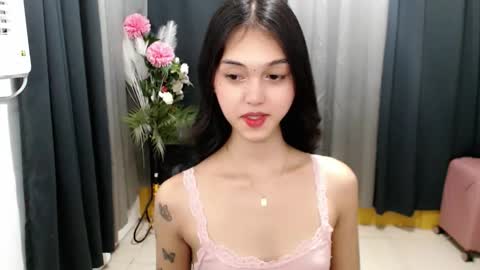 ELLA online show from 05-22-26, 02:01