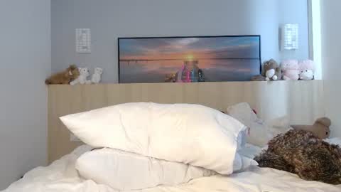 Ella Mira online show from 06-22-26, 03:25