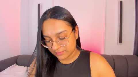 Ella online show from 11-26-25, 09:54