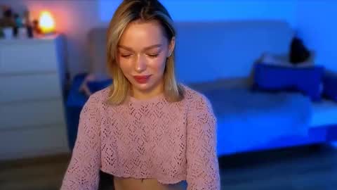 Ella online show from 11-12-25, 05:41