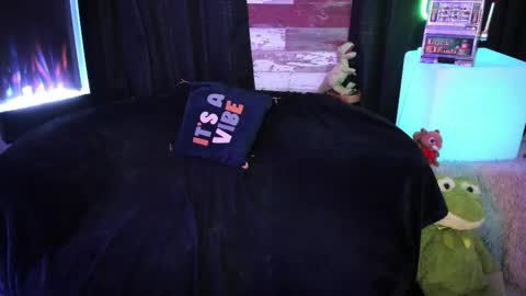 ELLE online show from 03-16-26, 07:07