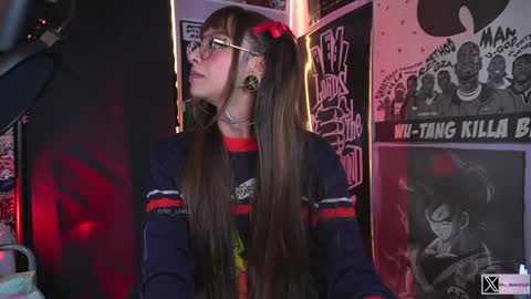 Snapshot of elle_uwu chatting on 12-27-24, 07:08 follow me on instagram . online show from 12-27-24, 07:08
