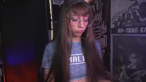 follow me on instagram .    online show from 03-11-26, 08:26