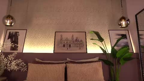Snapshot of ellediane chatting on 06-13-26, 10:18 Elle Diane online show from 06-13-26, 10:18