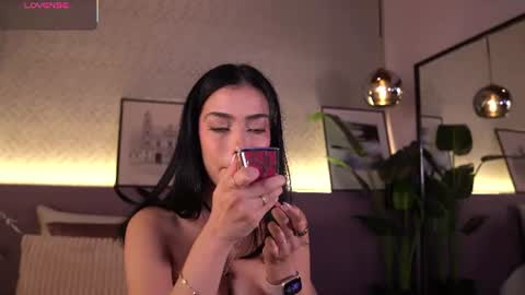 Snapshot of ellediane chatting on 06-27-26, 09:31 Elle Diane online show from 06-27-26, 09:31