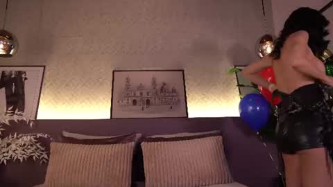 Snapshot of ellediane chatting on 07-04-26, 10:27 Elle Diane online show from 07-04-26, 10:27