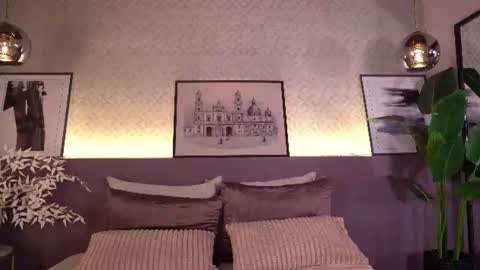 Snapshot of ellediane chatting on 07-14-26, 10:26 Elle Diane online show from 07-14-26, 10:26